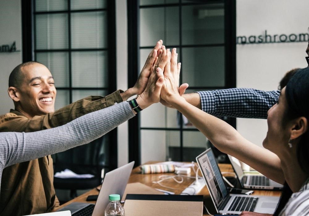 high-five-team