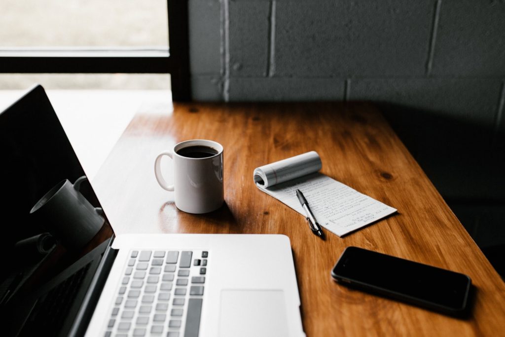laptop-phone-mobile-notes-coffee-planning
