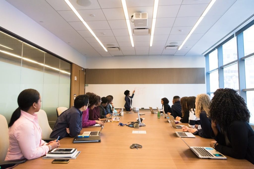 business-meeting-lecture-training