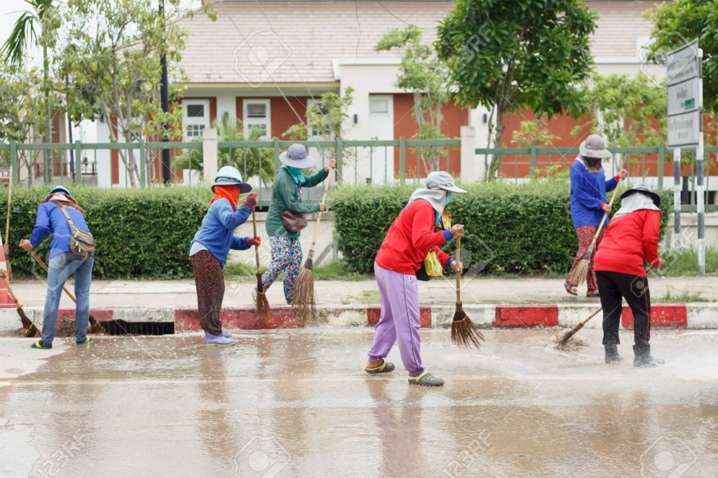 clean up services -cleaning street-street