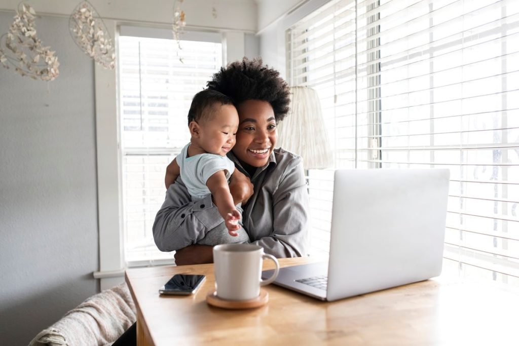 family-woman with baby-work from home