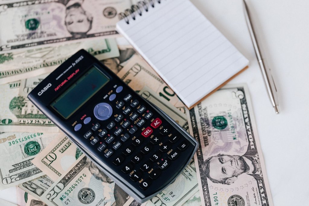 calculator-money-finances