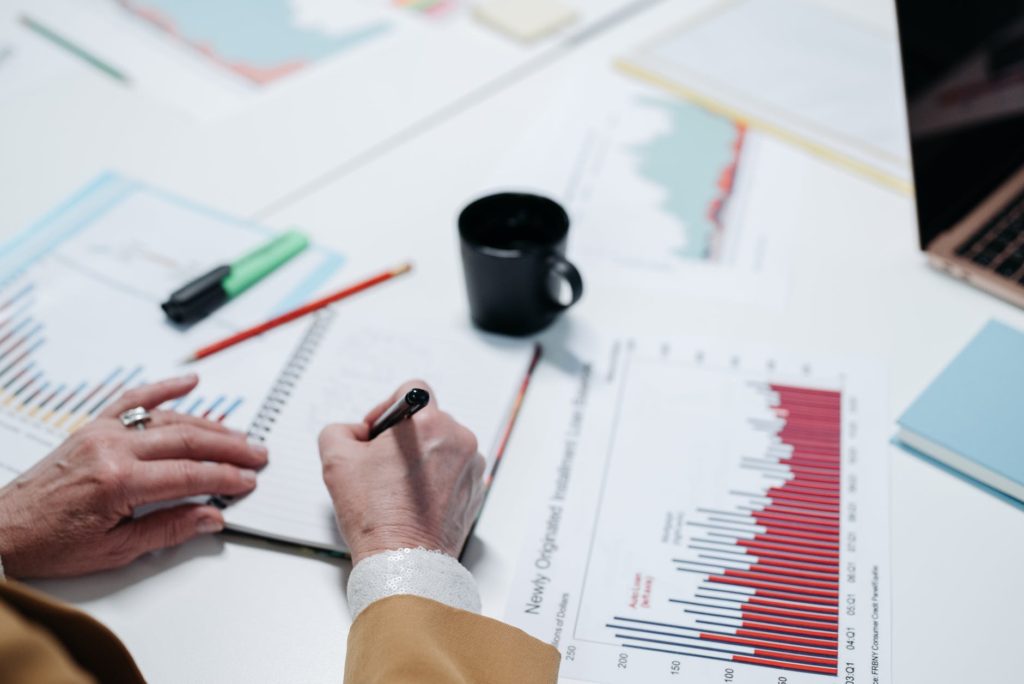 6 Simple Ways to Reduce Business Costs in 2022