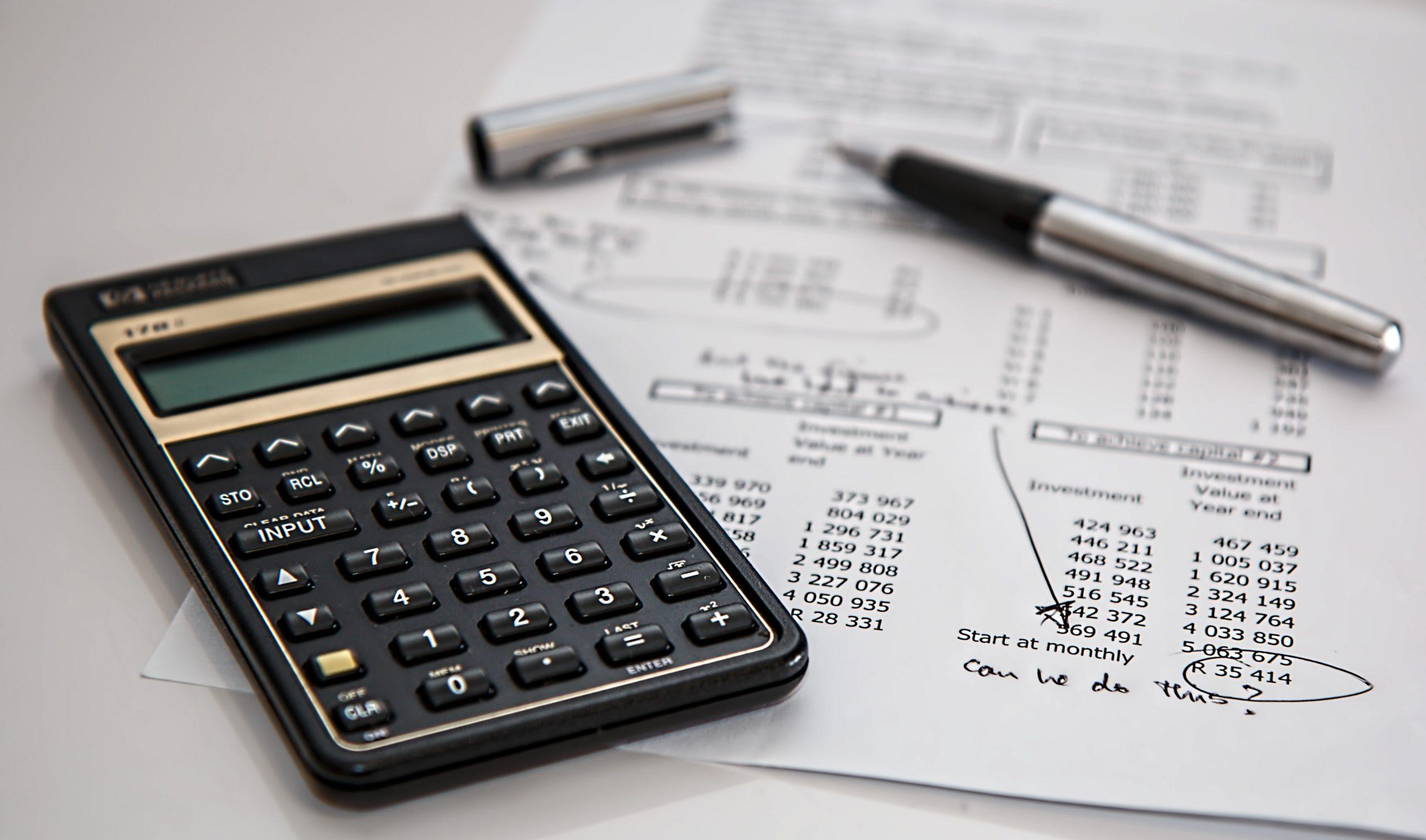 calculator-budget-finance