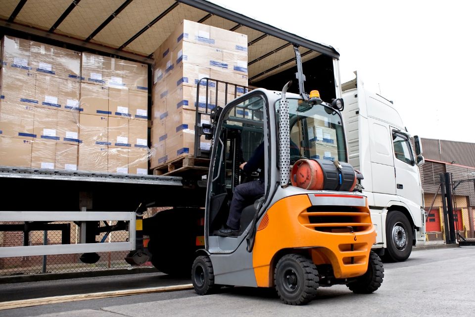 How To Improve Unloading Times for Work Vehicles