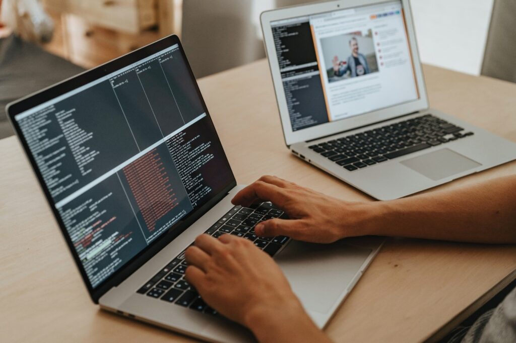 coding-laptop-business