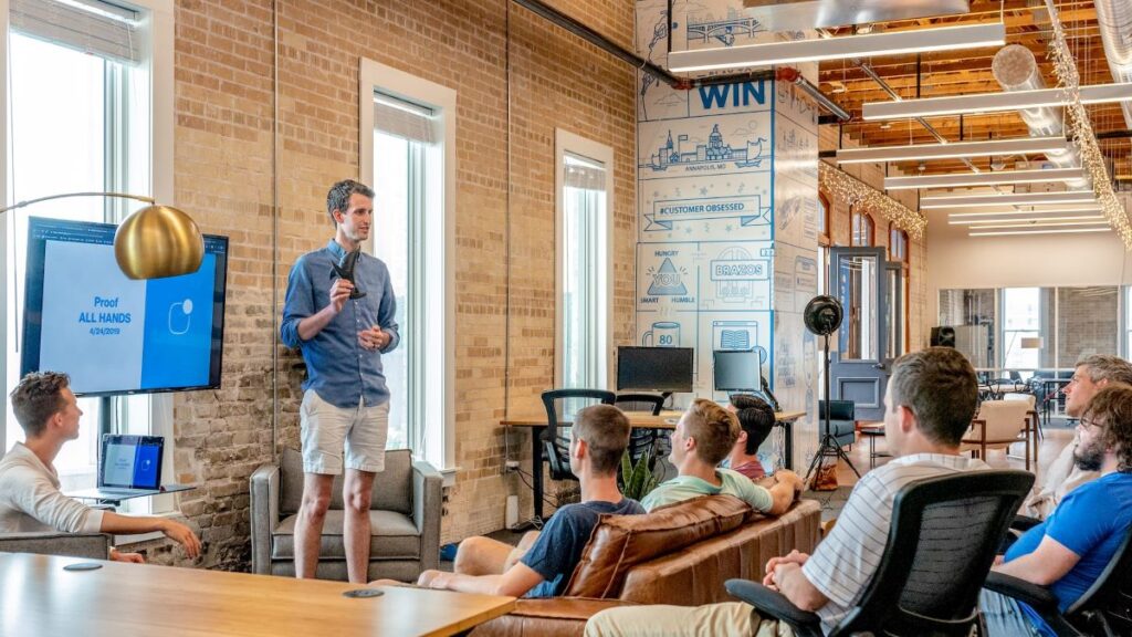 meeting-team meeting-entrepreneur