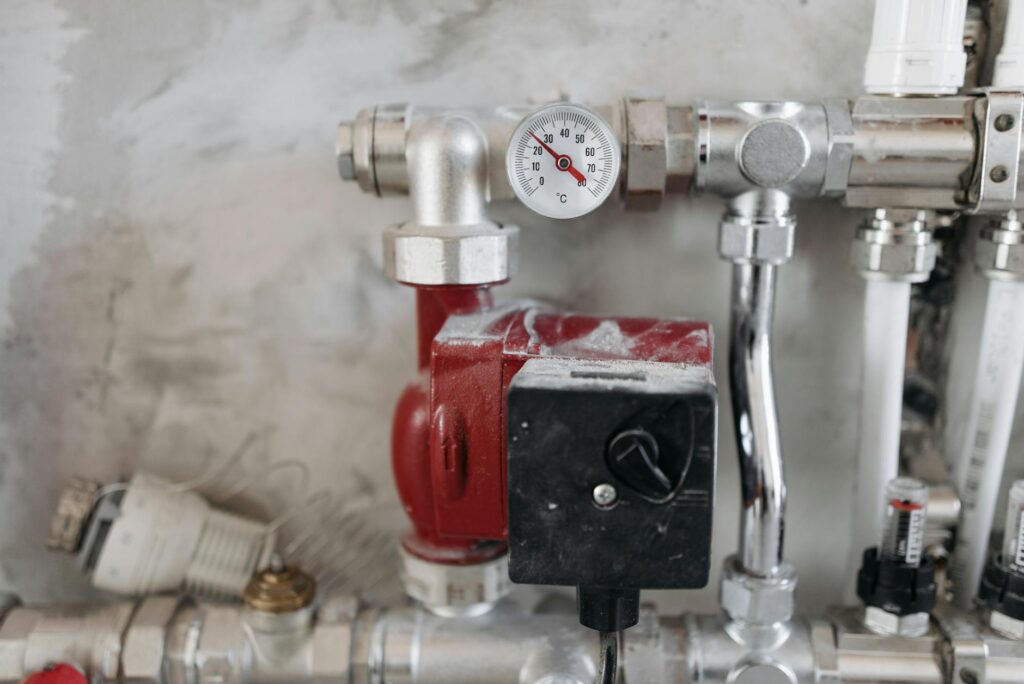 steel pipes with pressure gauge