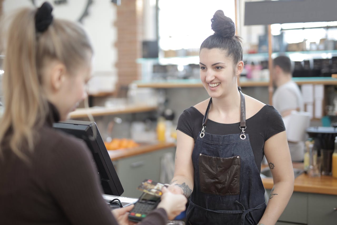 How Your Restaurant Can Accept Lots of Payment Methods