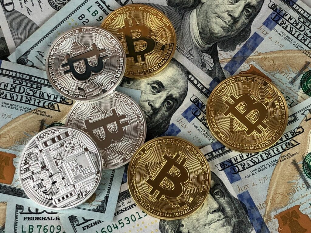 What’s the Difference Between Saving and Investing