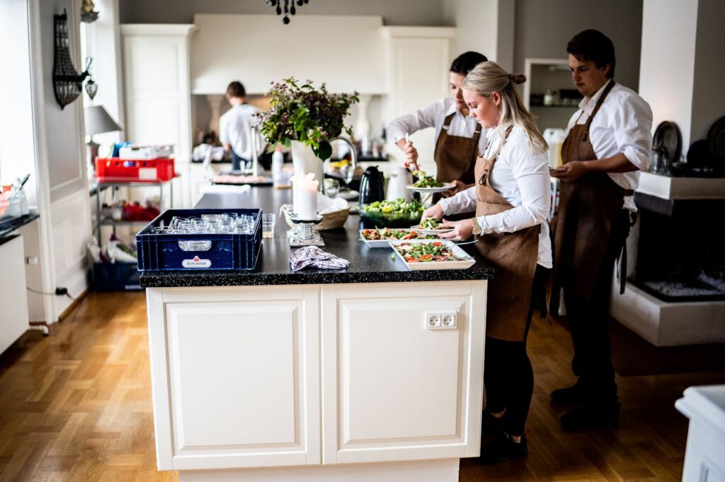 How Personal Chefs Bring Fine Dining to Your Kitchen
