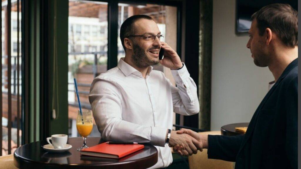 businessmen agreeing to deal