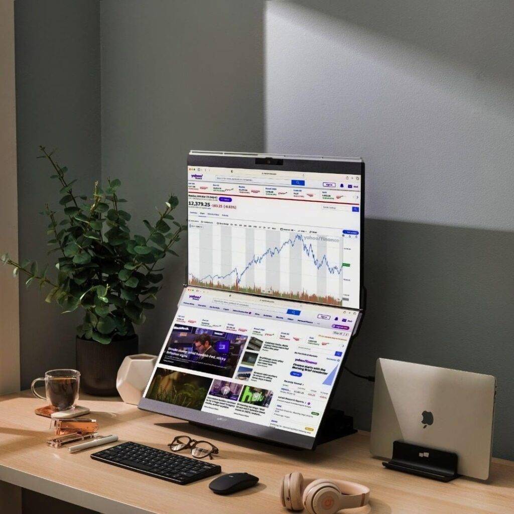dual monitor in business