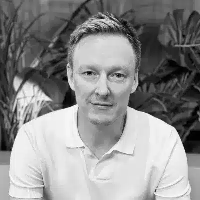 16 Tips to Prepare for a Business Negotiation and Achieve Your Desired Outcome 11 Sean Johns, Founder & Body Language Trainer, BodyLytics