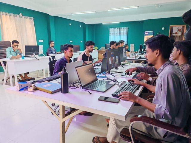 How Digital Transformation Improves Business Performance