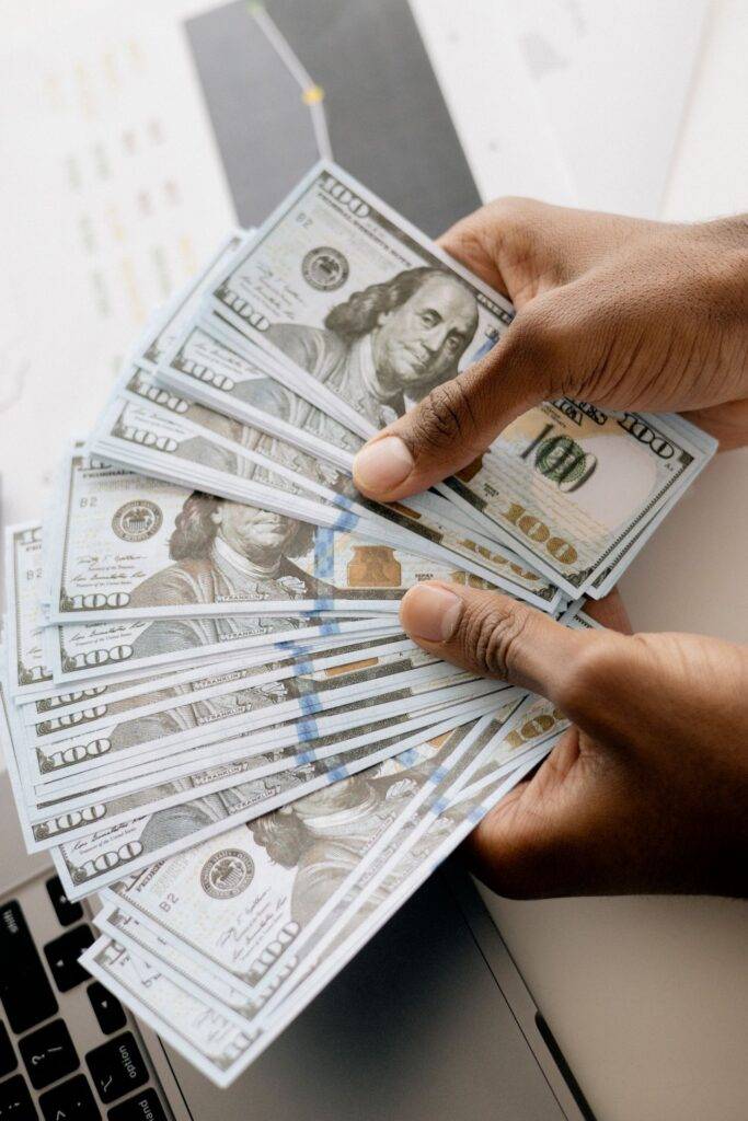 Understanding Services To Help You Manage Money (1)