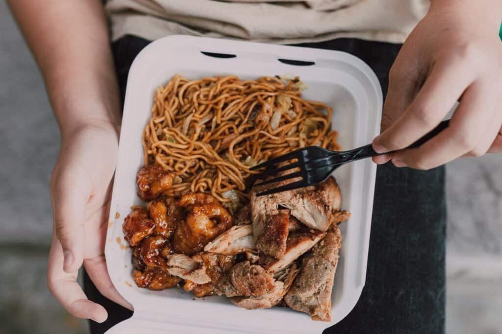 5 Ways You Can Provide Your Employees With Lunch (1)