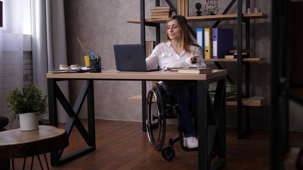 disability benefits and woman in wheelchair